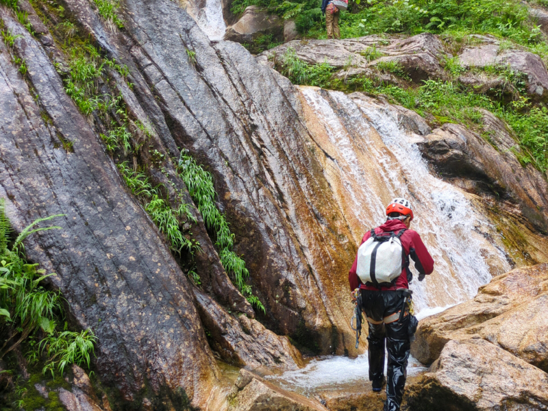 フリーでサクサク超えていく。